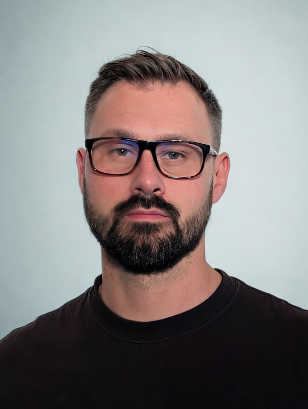 Professional headshot of Miroslaw Steblik